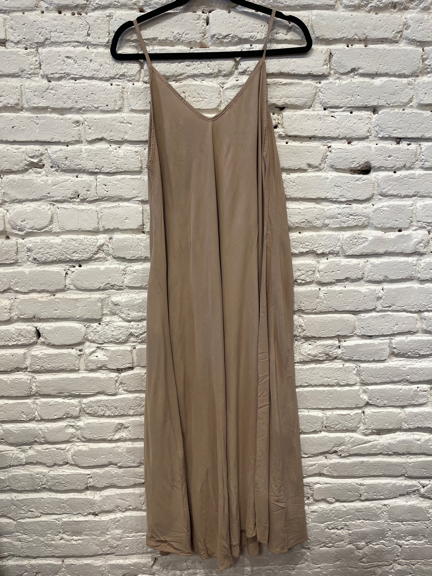 V NECK CAMI MAXI SLIP DRESS CAMEL