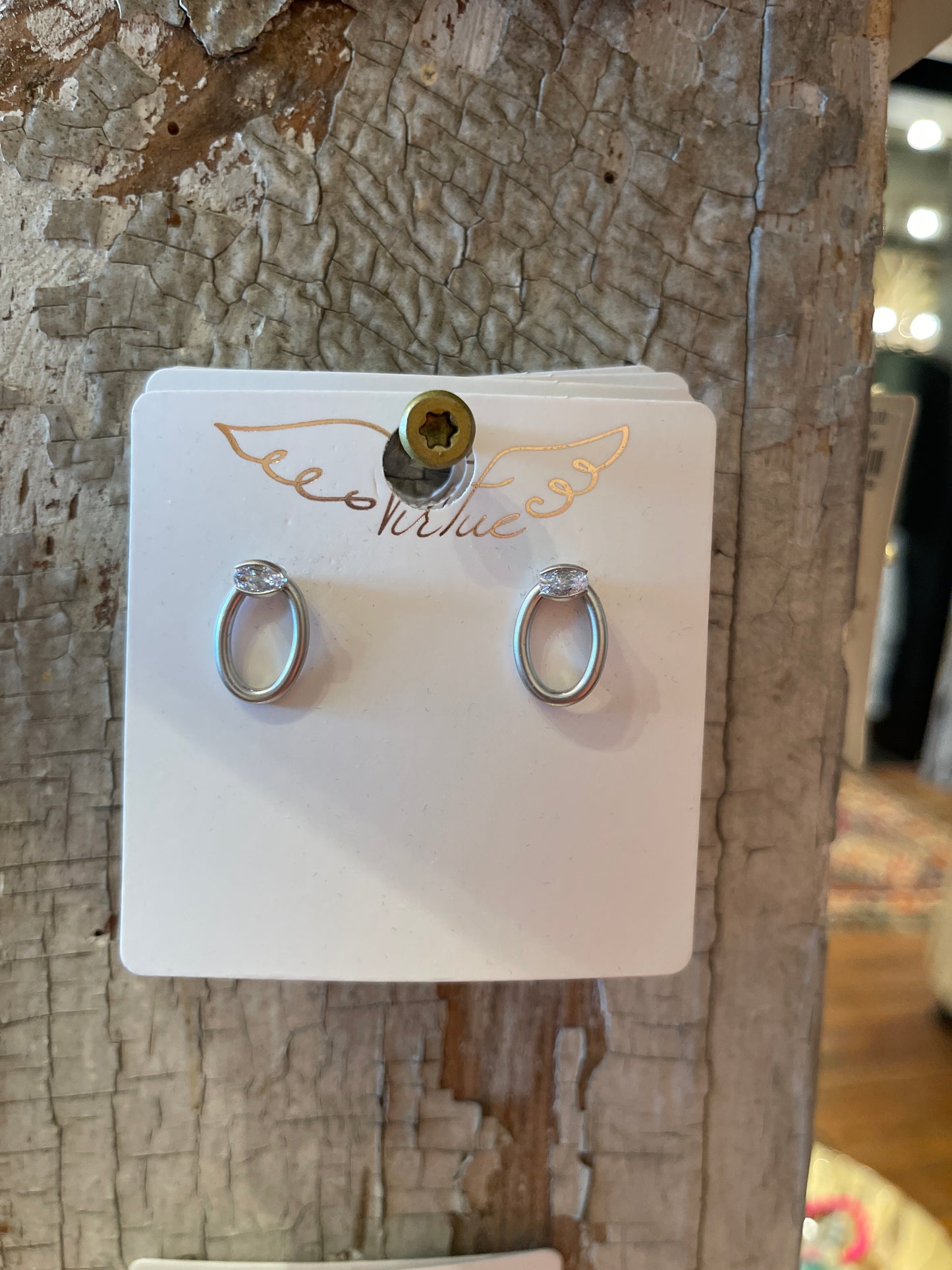 OVAL RING STUD 9002CZ