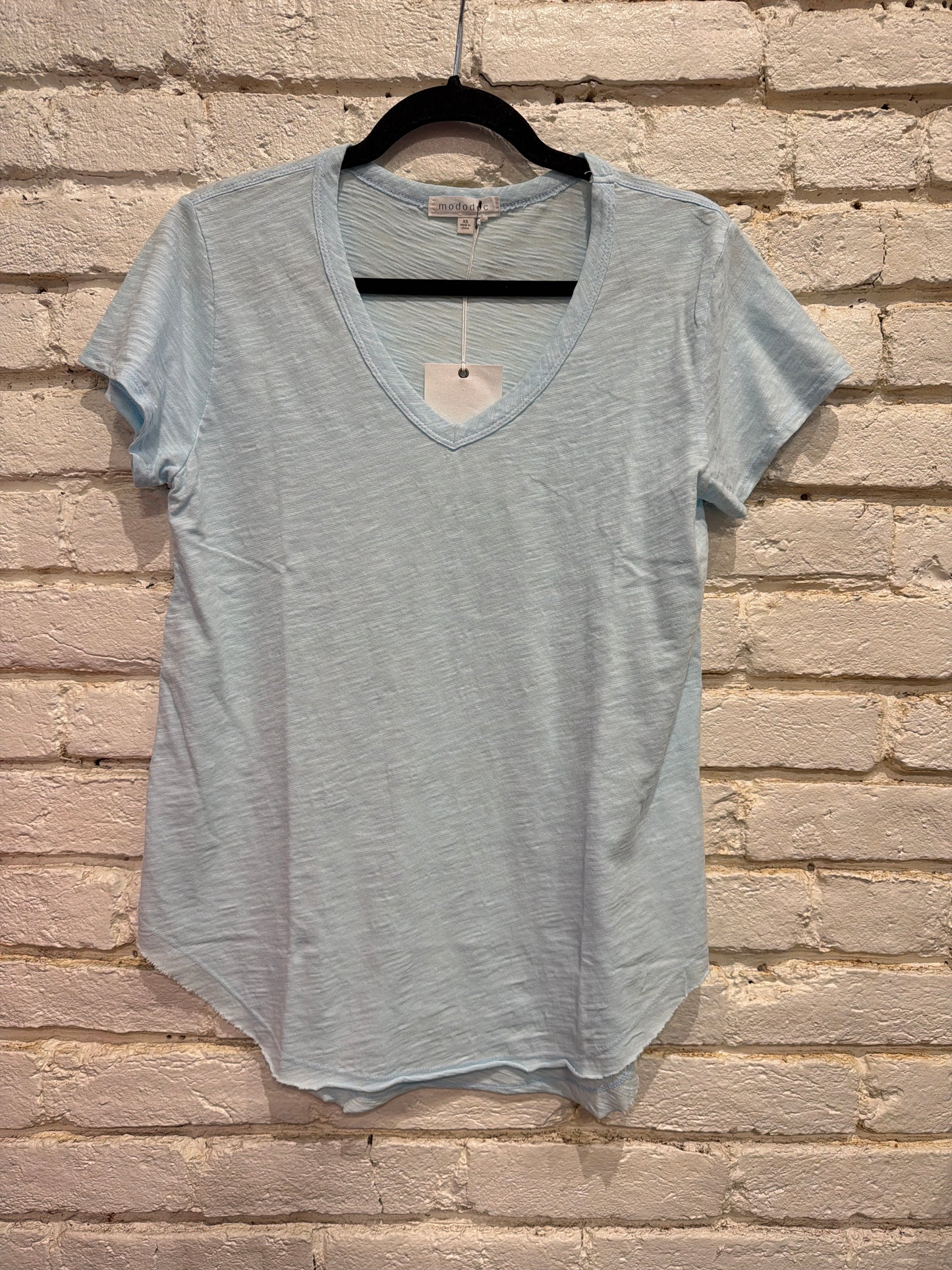 V-NECK TEE W /CURVE HEM BLUE PEARL