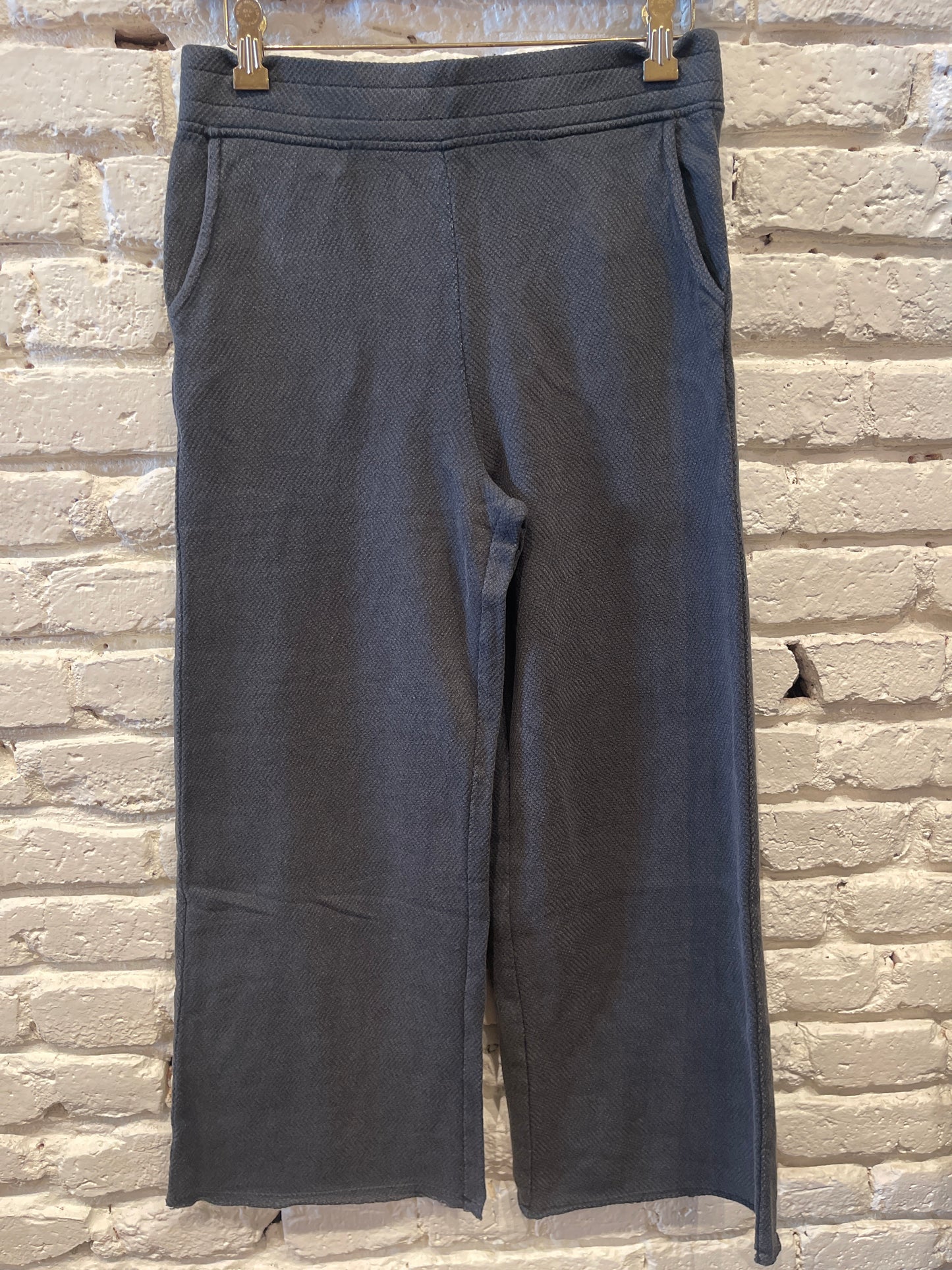 FLARED CROP PANTS WASHED EBONY