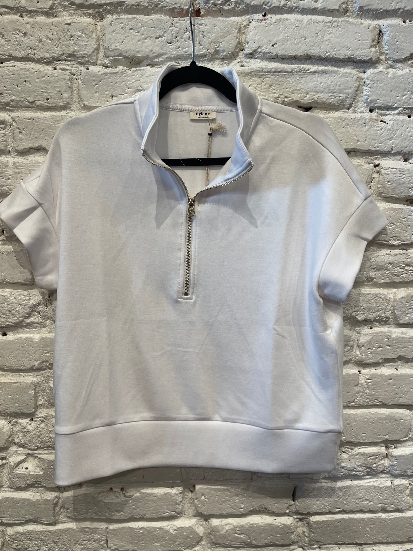 S/S HALF-ZIP WHITE