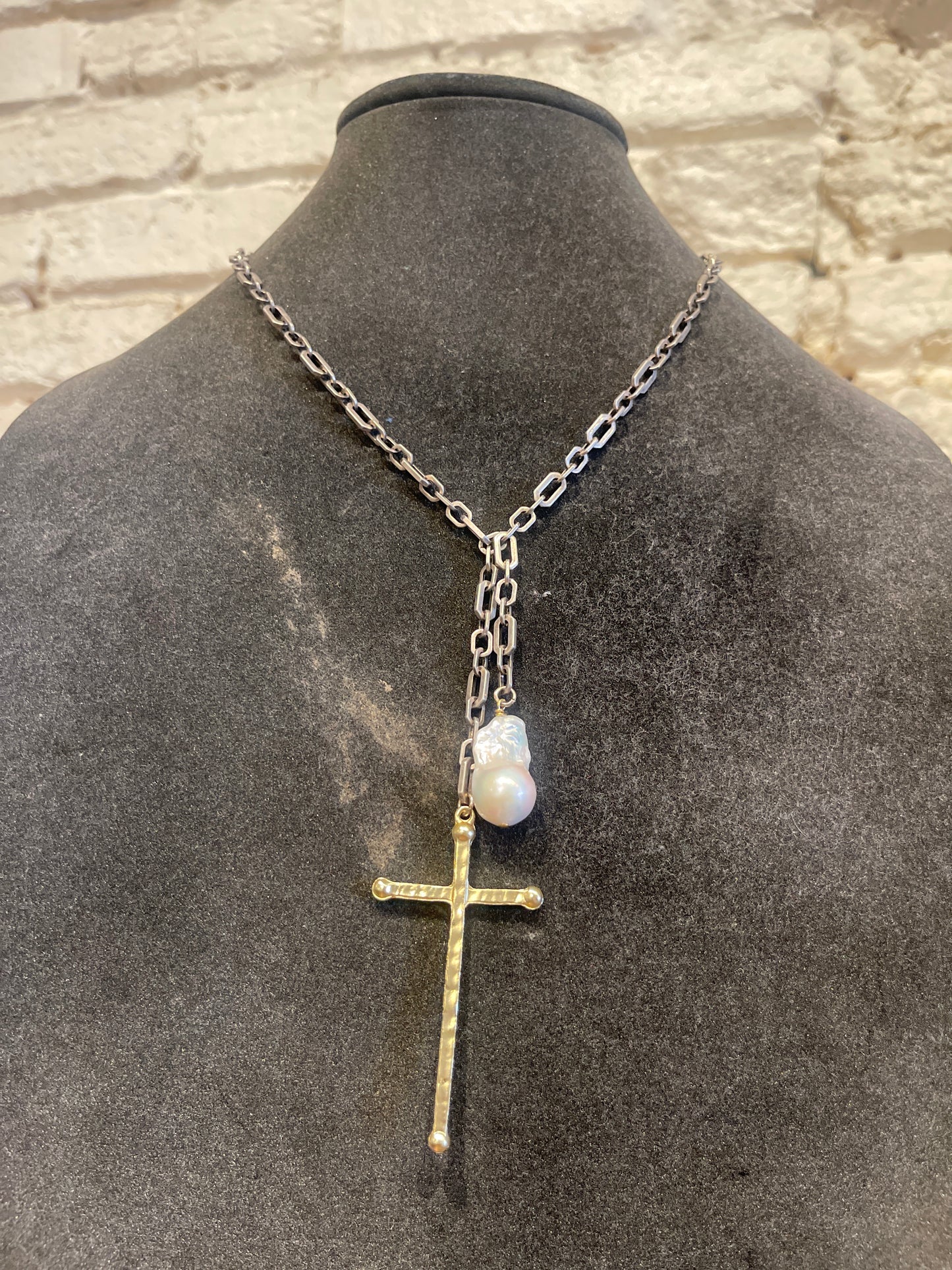 MULTI OVAL TWO DROP NECKLACE STUD CROSS & PEARL 1857CB