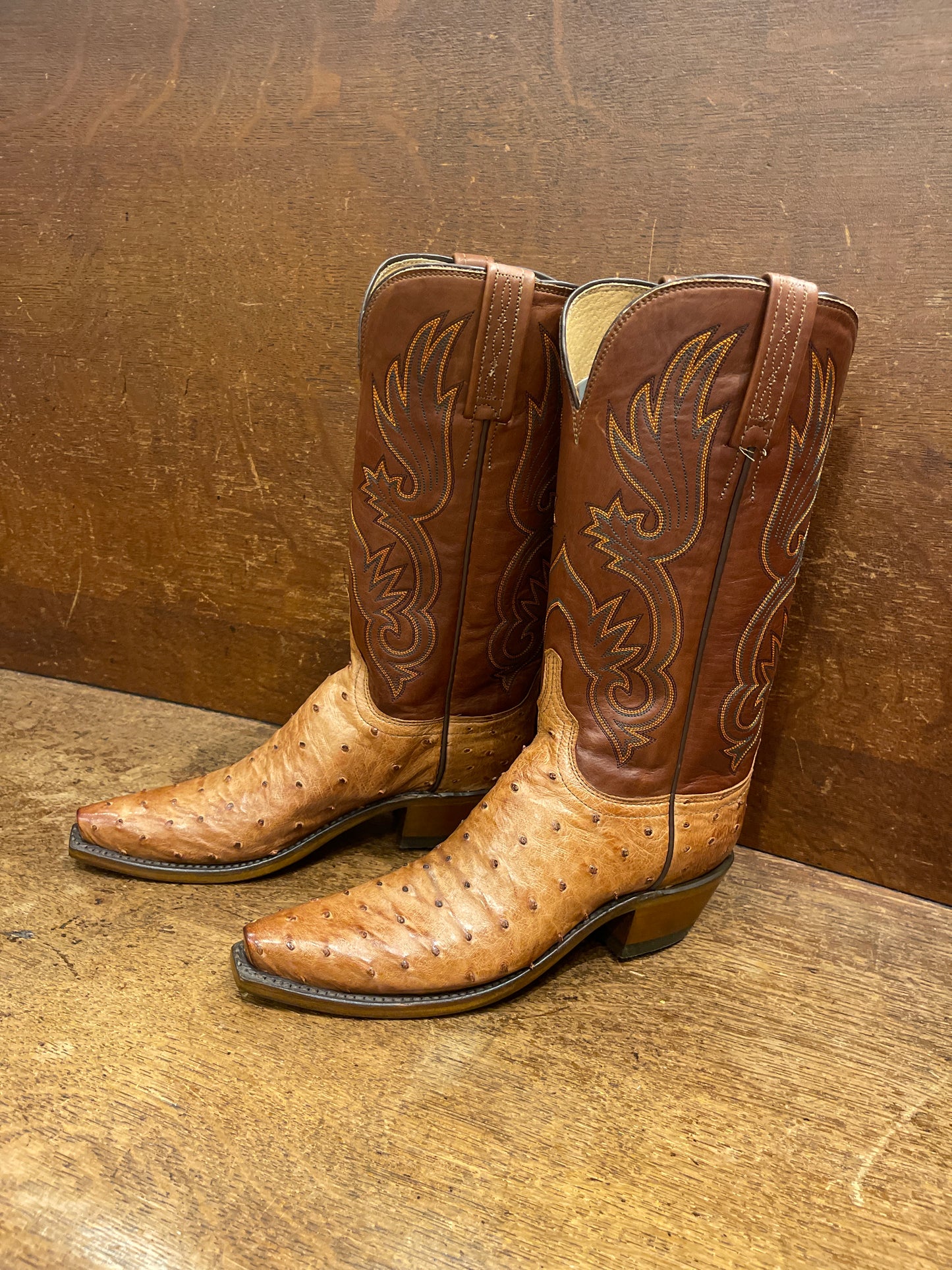 DOLLY BARNWOOD + TAN