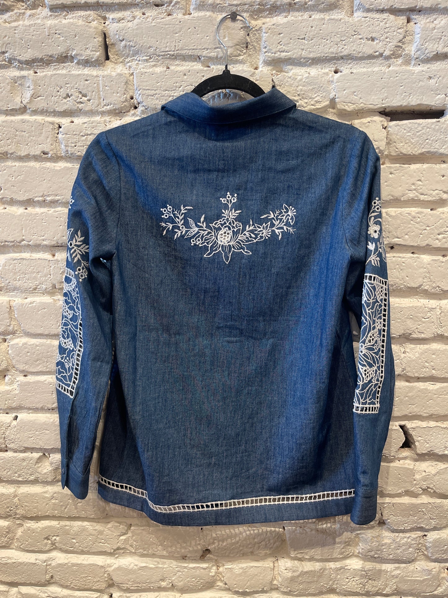 VIRA DENIM BUTTON DOWN