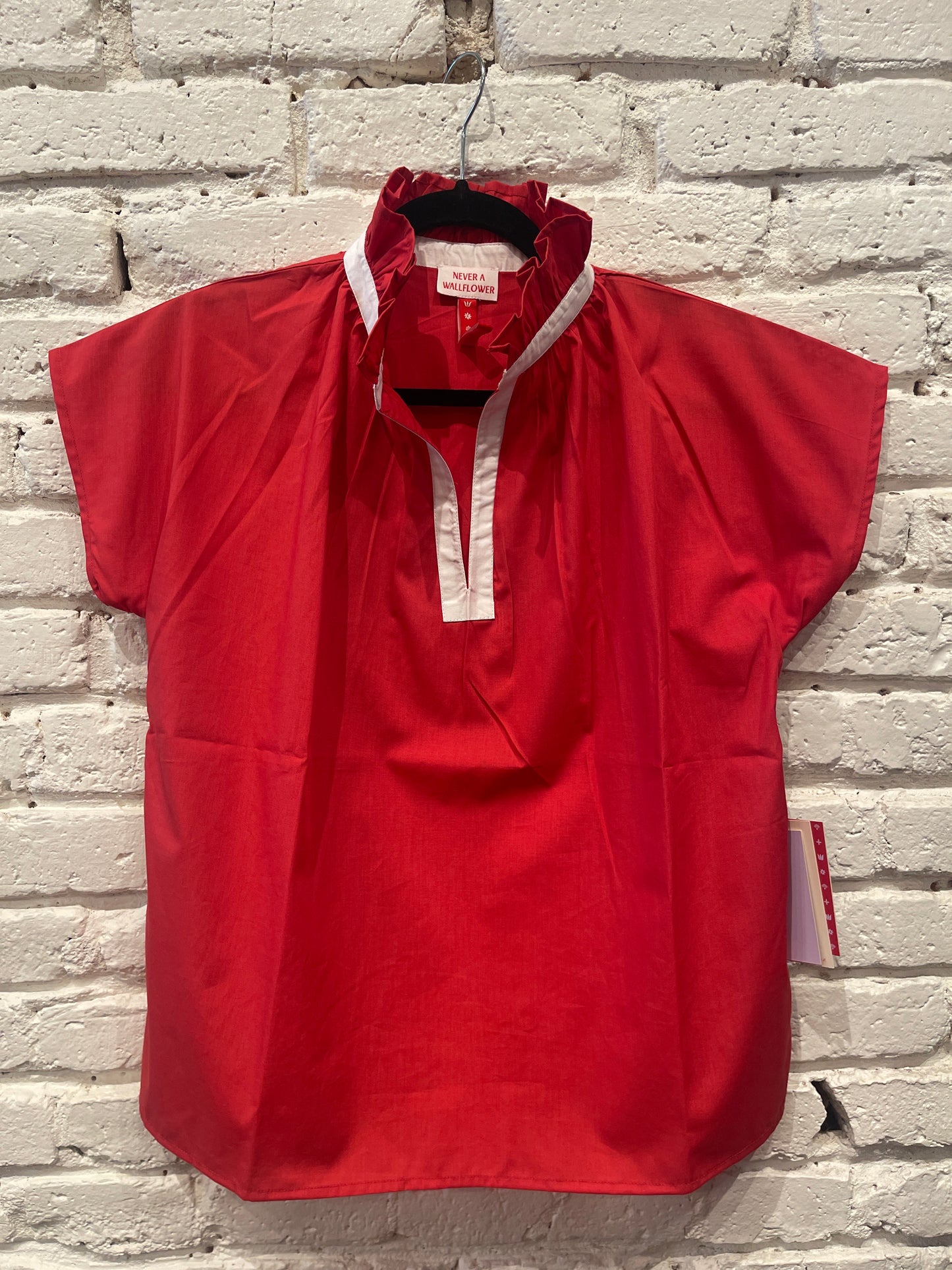 VICKI / RED AND WHITE