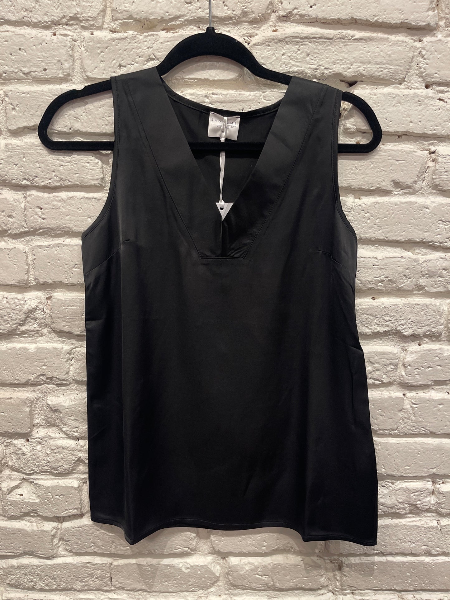 VNECK TANK SHELL BLACK P234