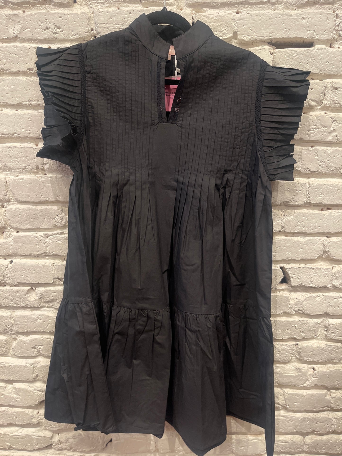 PLEATED POPLIN DRESS BLACK
