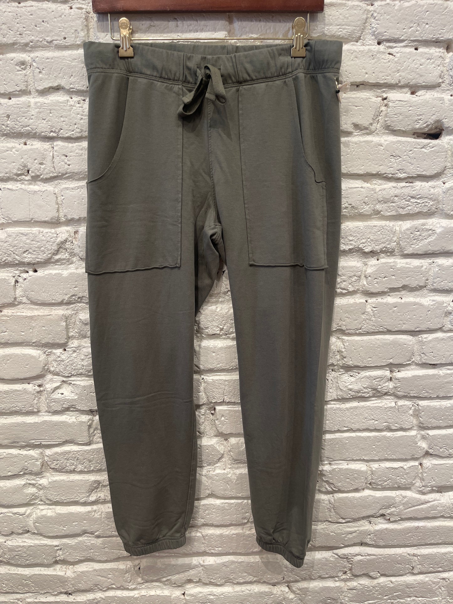 CALI FLEECE JOGGER OLIVE
