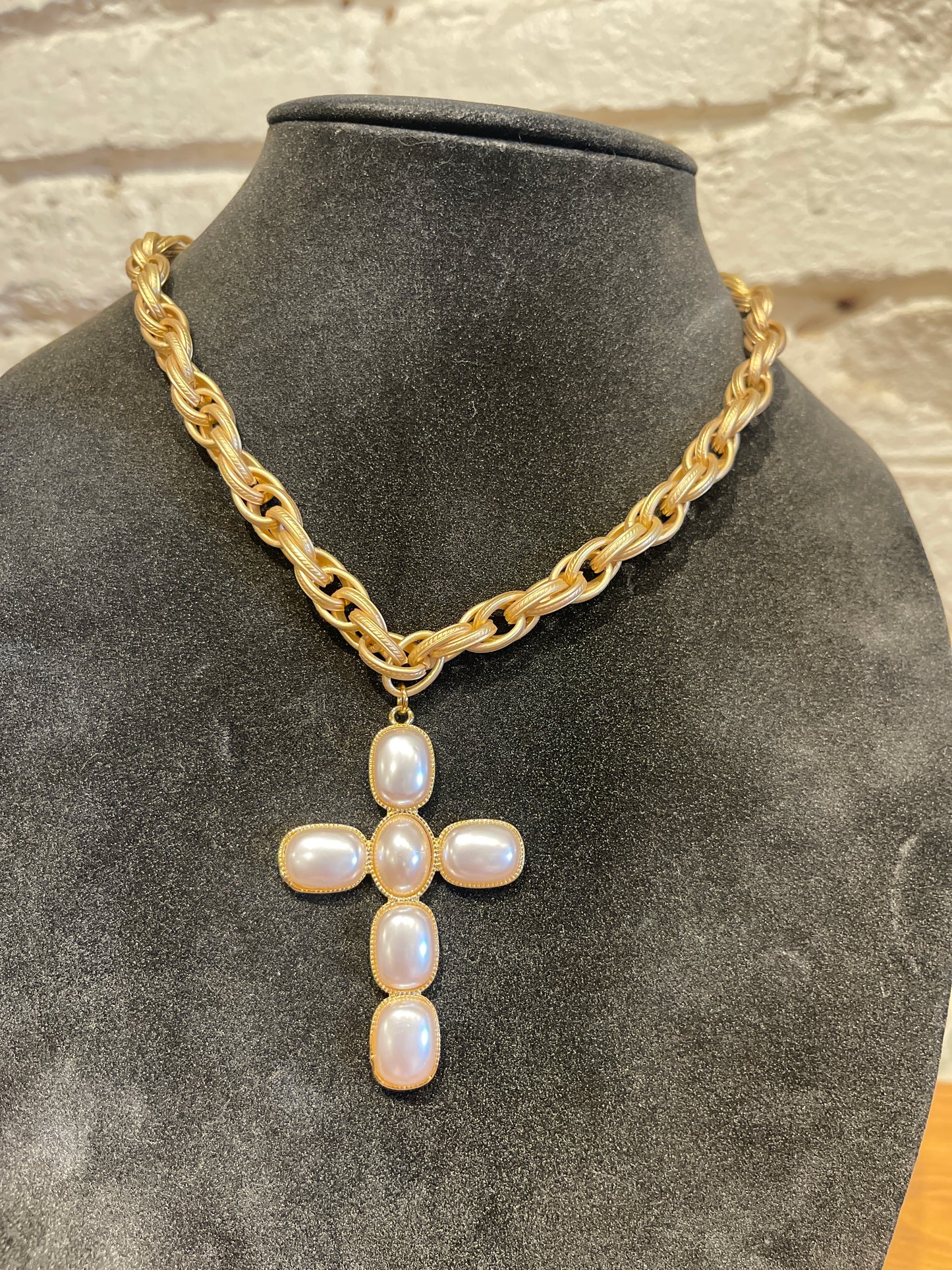 8421PC NECKLACE