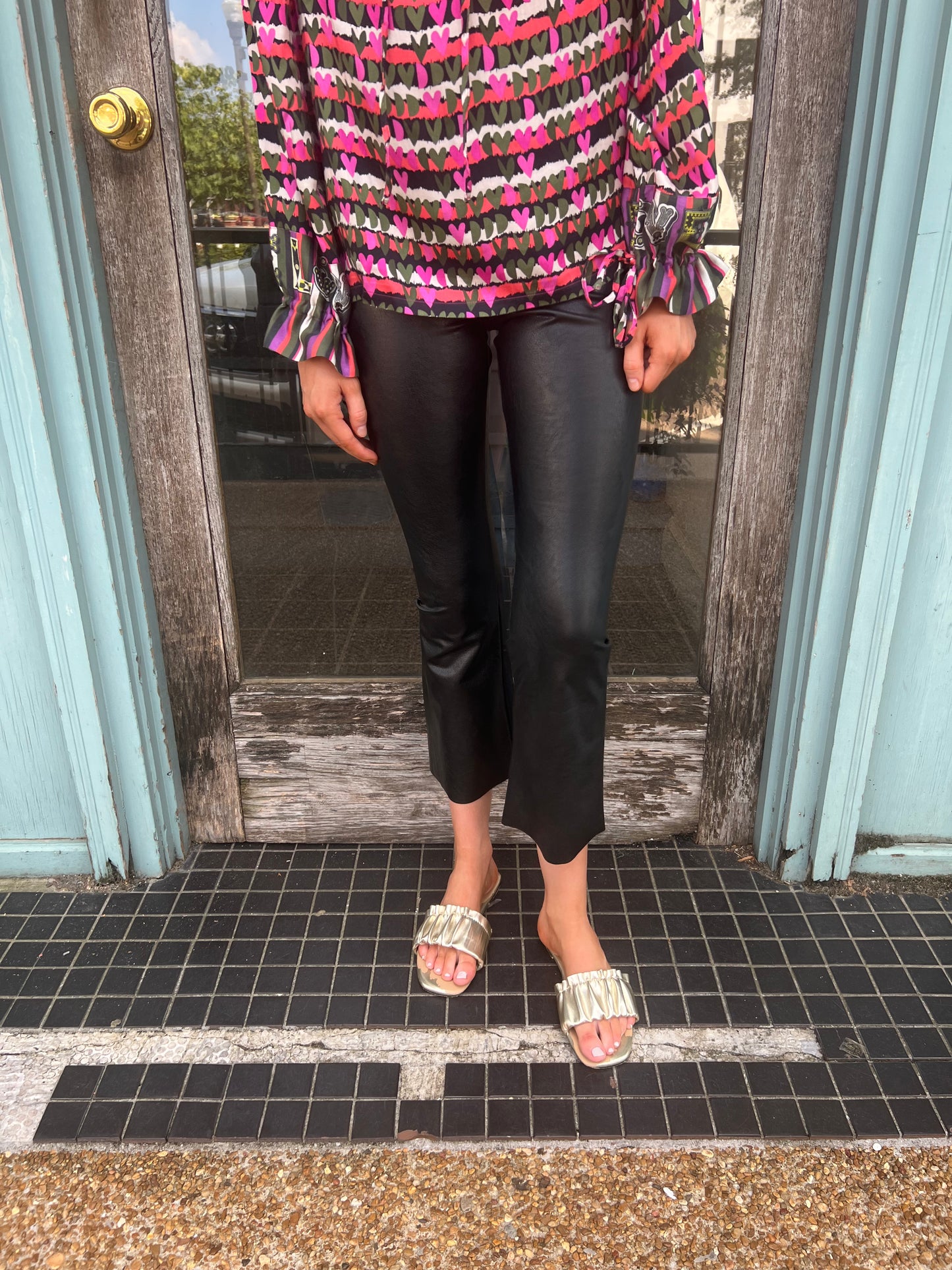FAUX LEATHER CROPPED FLARE BLACK