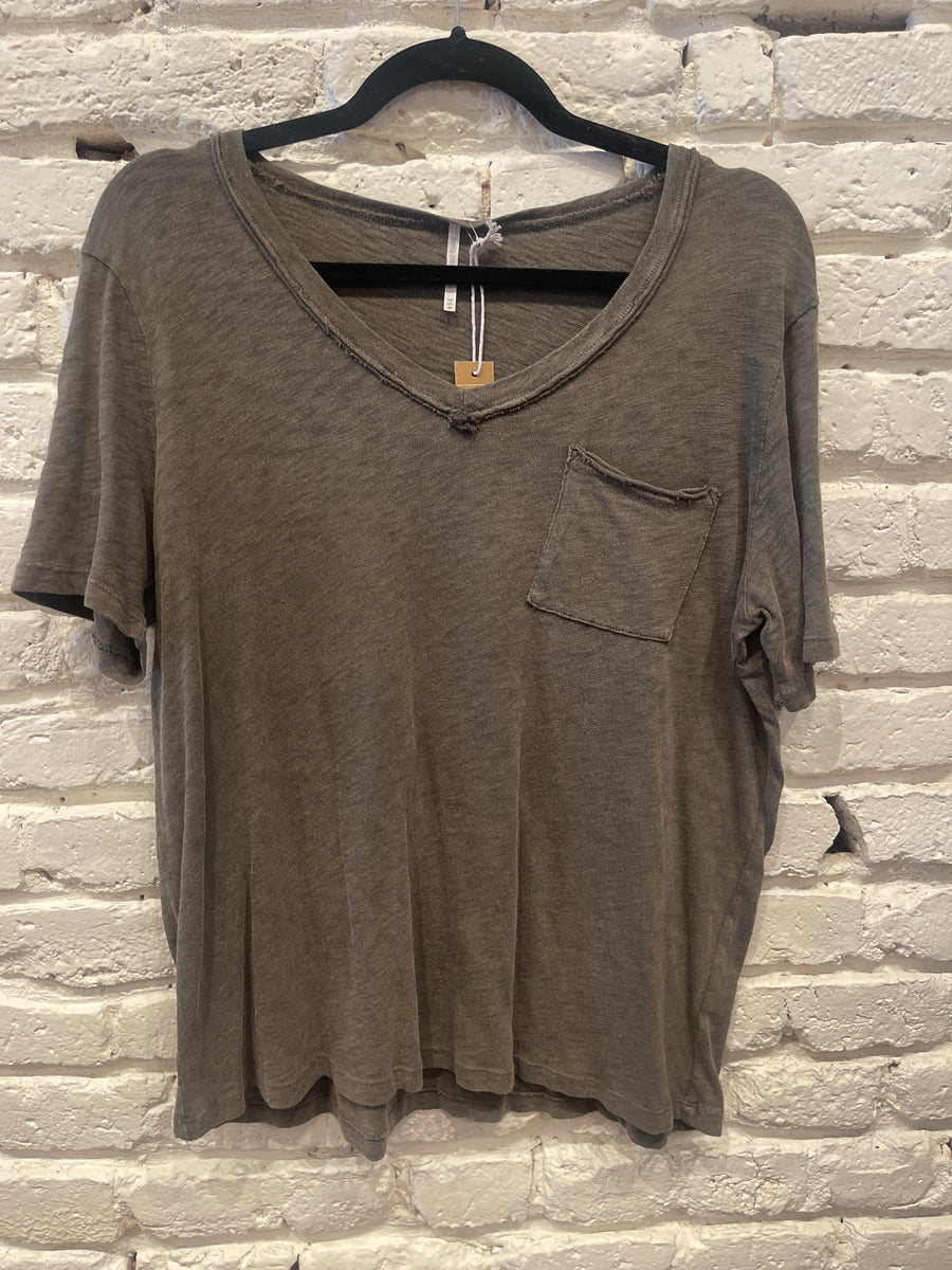 BILLIE BOYFRIEND V NECK