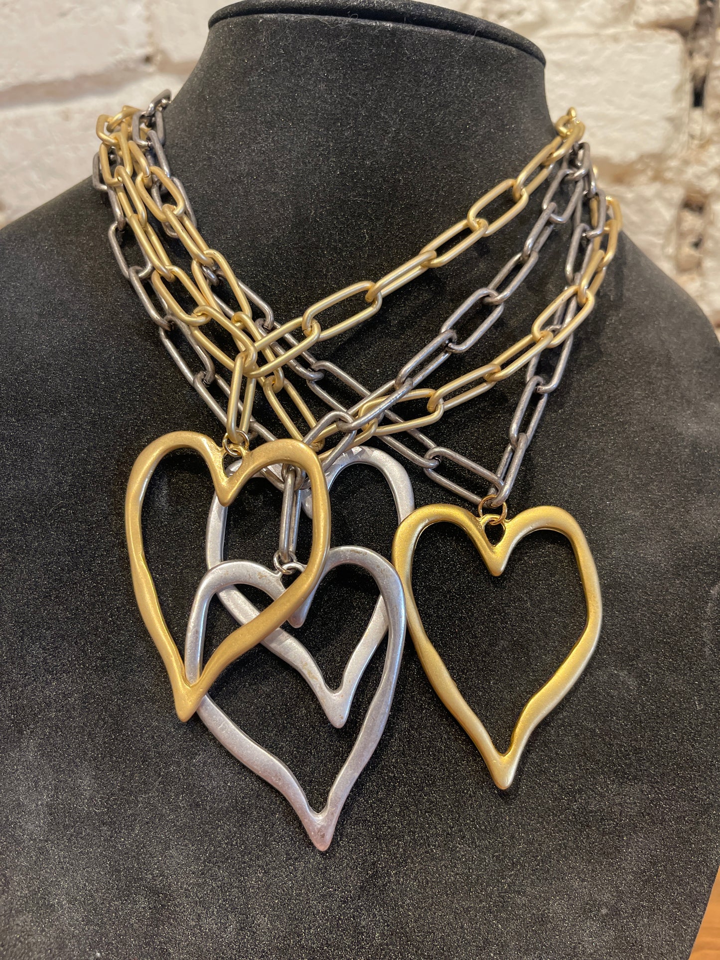 18" XL PAPERCLIP W/ HEART 1856H