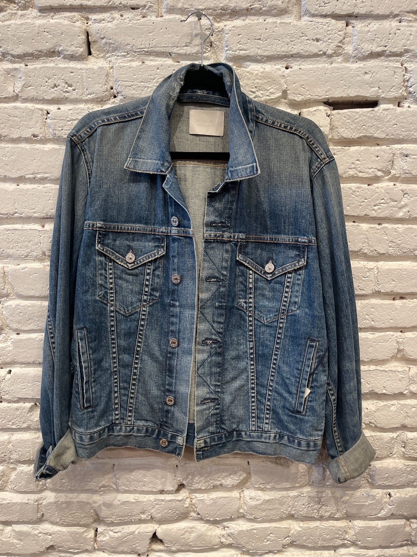 CLASSIC DENIM JACKET
