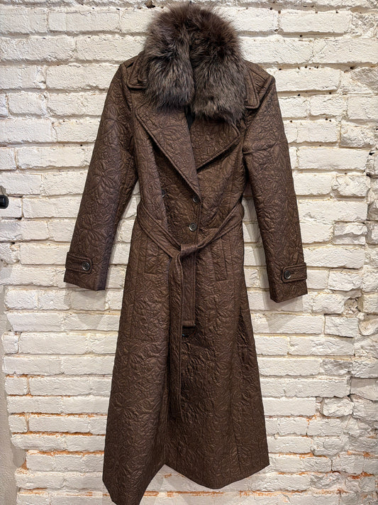 BROWN LONG TEXT COAT DMD2049J