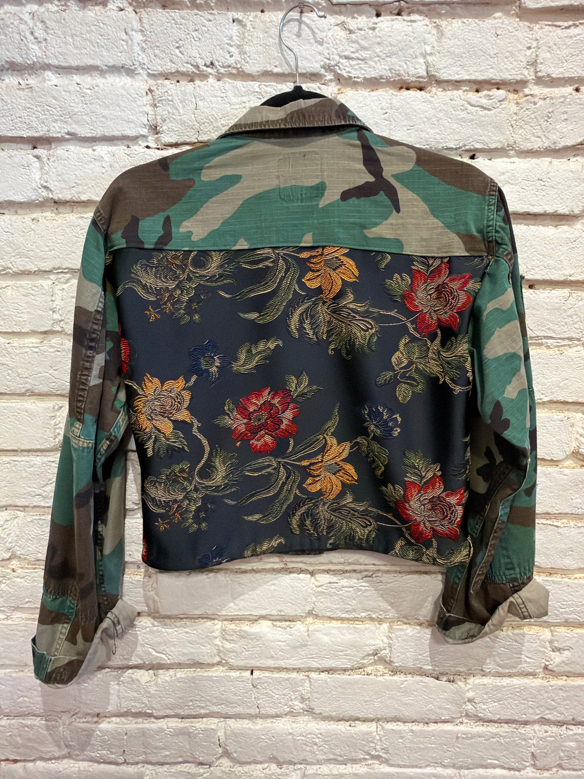 CAMO INDIGO FLORAL CROP 9040