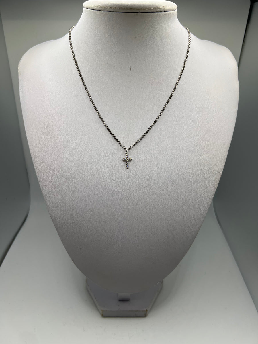 1864C PETITE CROSS