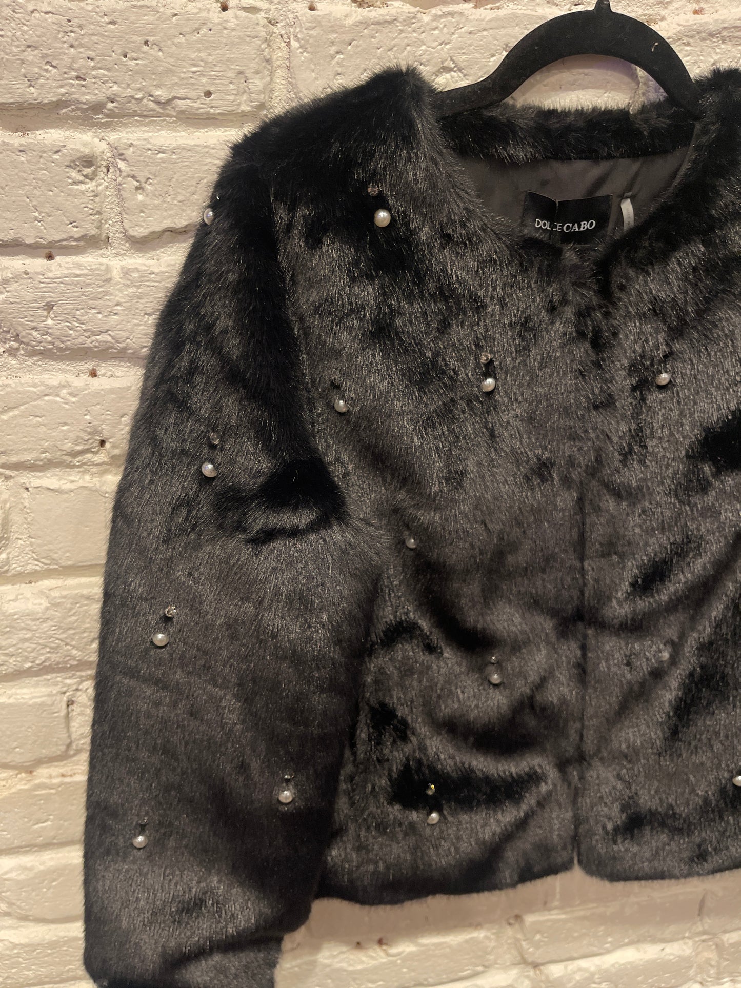 FAUX FUR PEARL BLACK JACKET