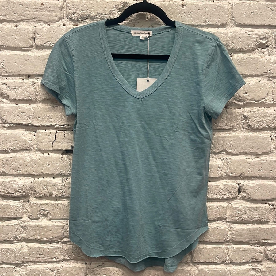 V NECK TEE CURVE HEM AQUA DREAM