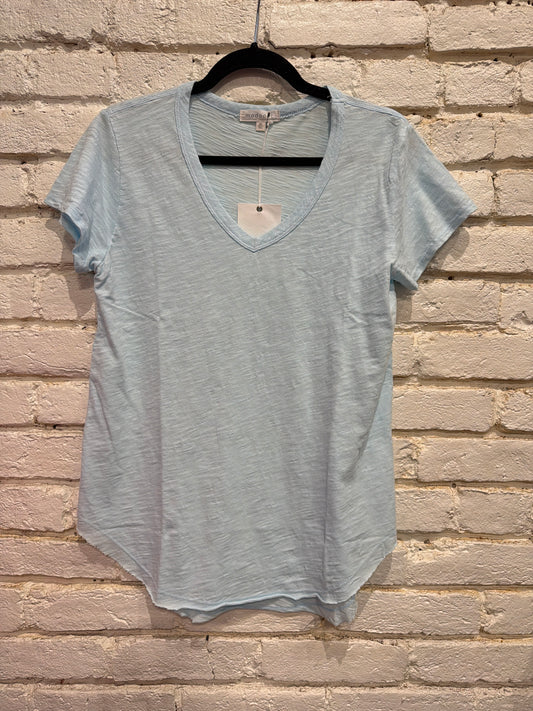 V-NECK TEE W /CURVE HEM BLUE PEARL