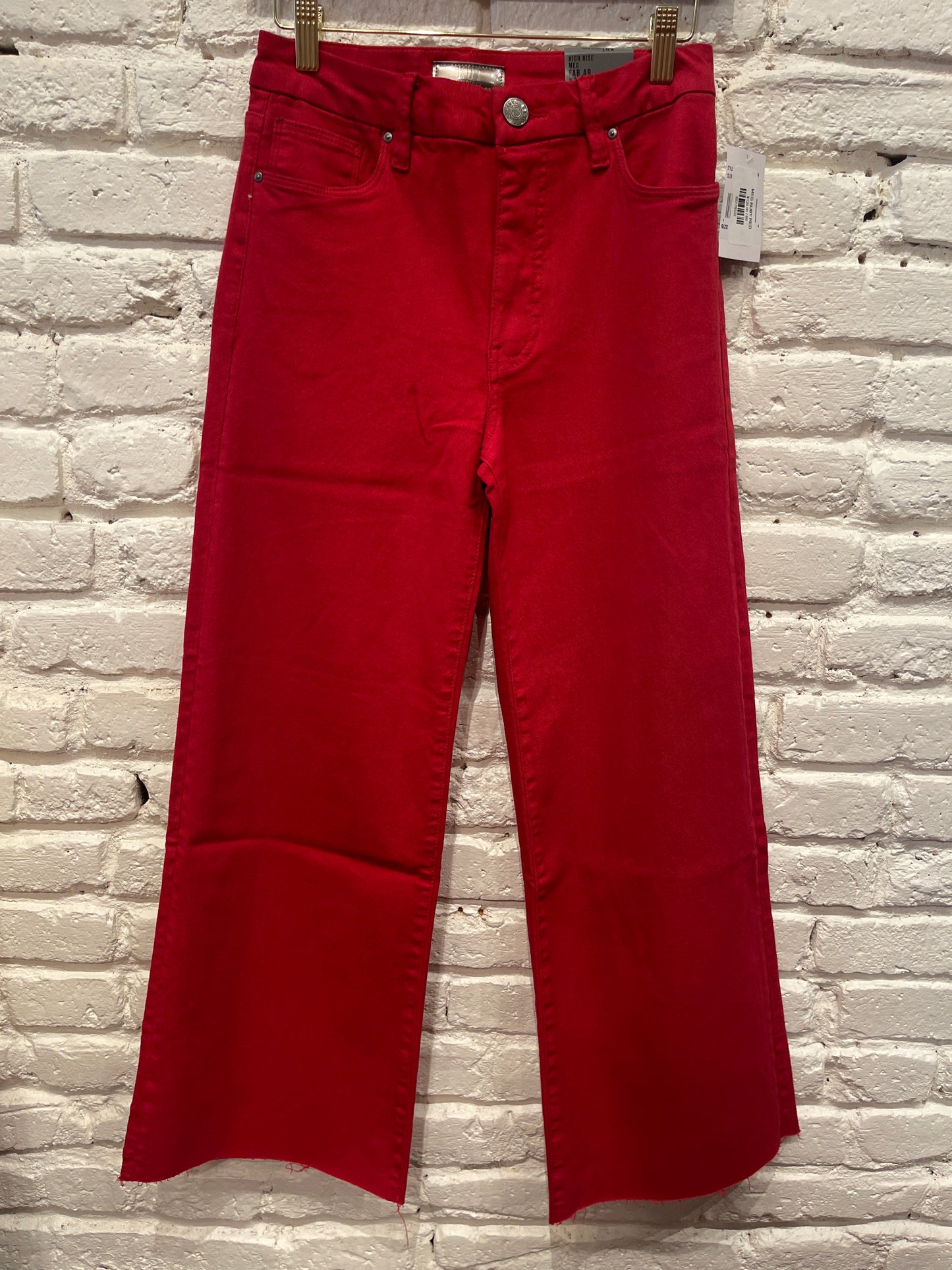 MEG RUBY RED