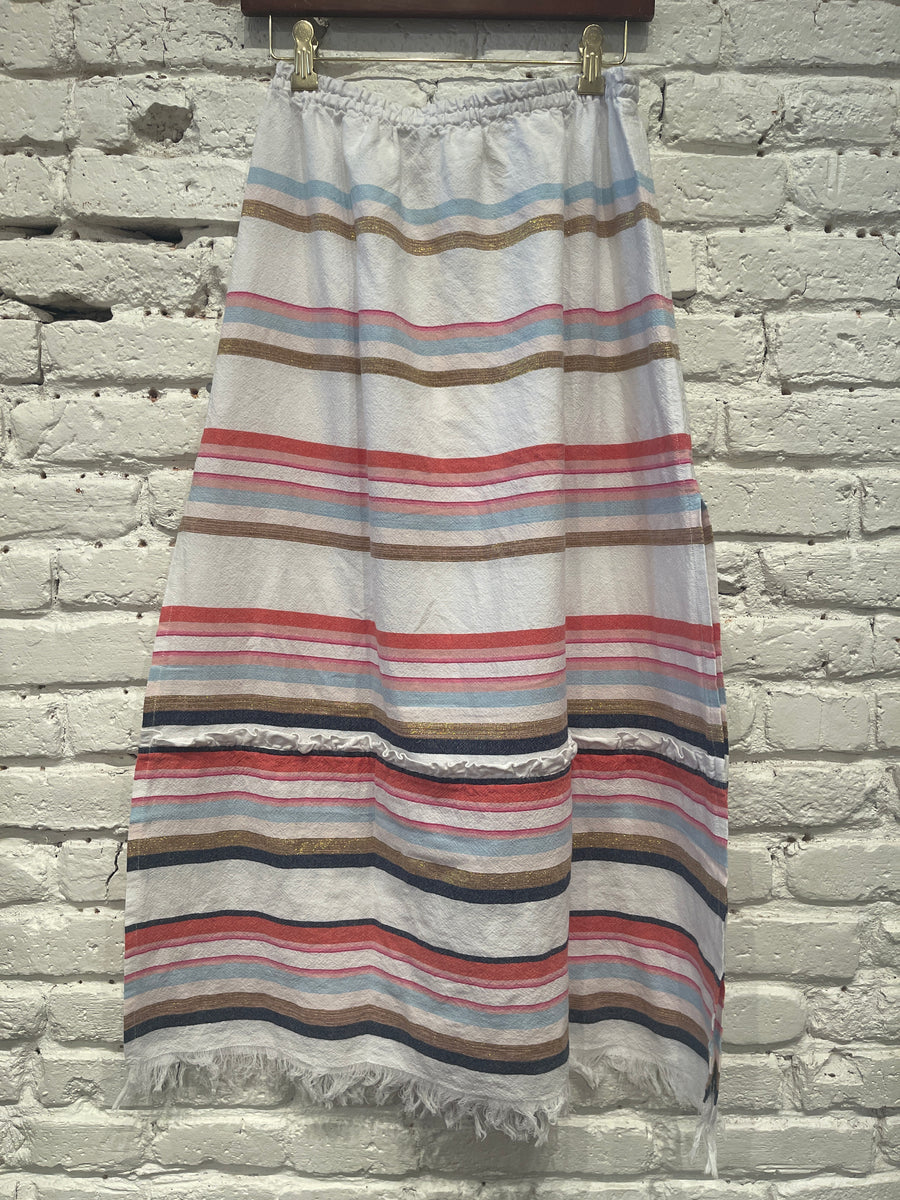 MULTI STRIPE SIDE SLIT SKIRT