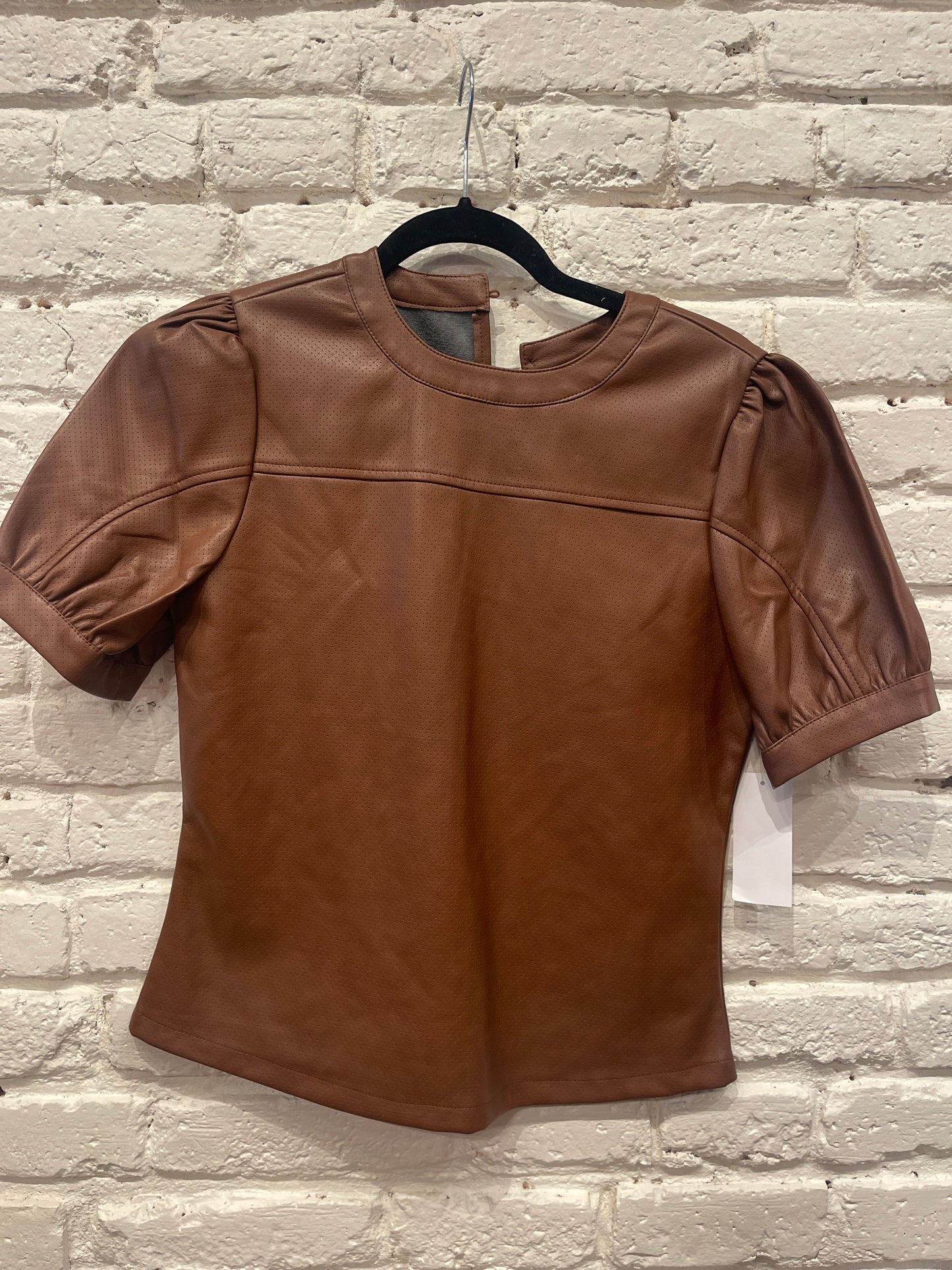 PERF PUFF SLEEVE TOP BROWN