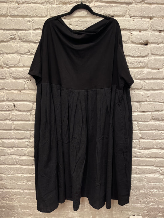 ORWELL DRESS B726 BLACK