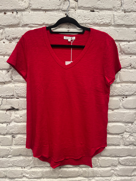 V NECK TEE CURVE HEM CRANBERRY