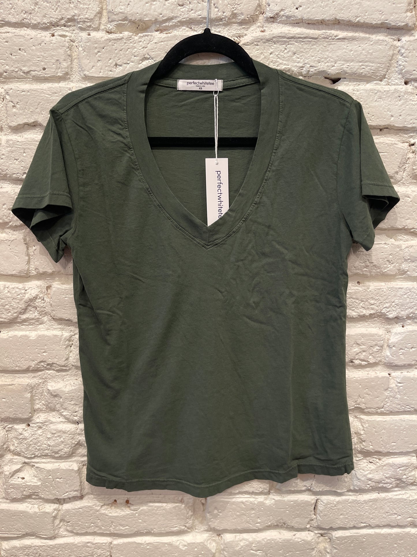 HENDRIX V NECK FERN GREEN