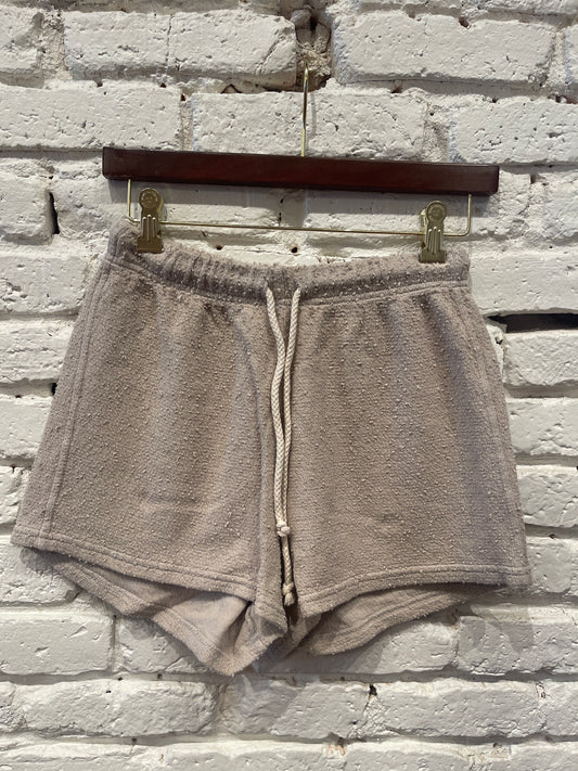 DANI SHORT / PUTTY