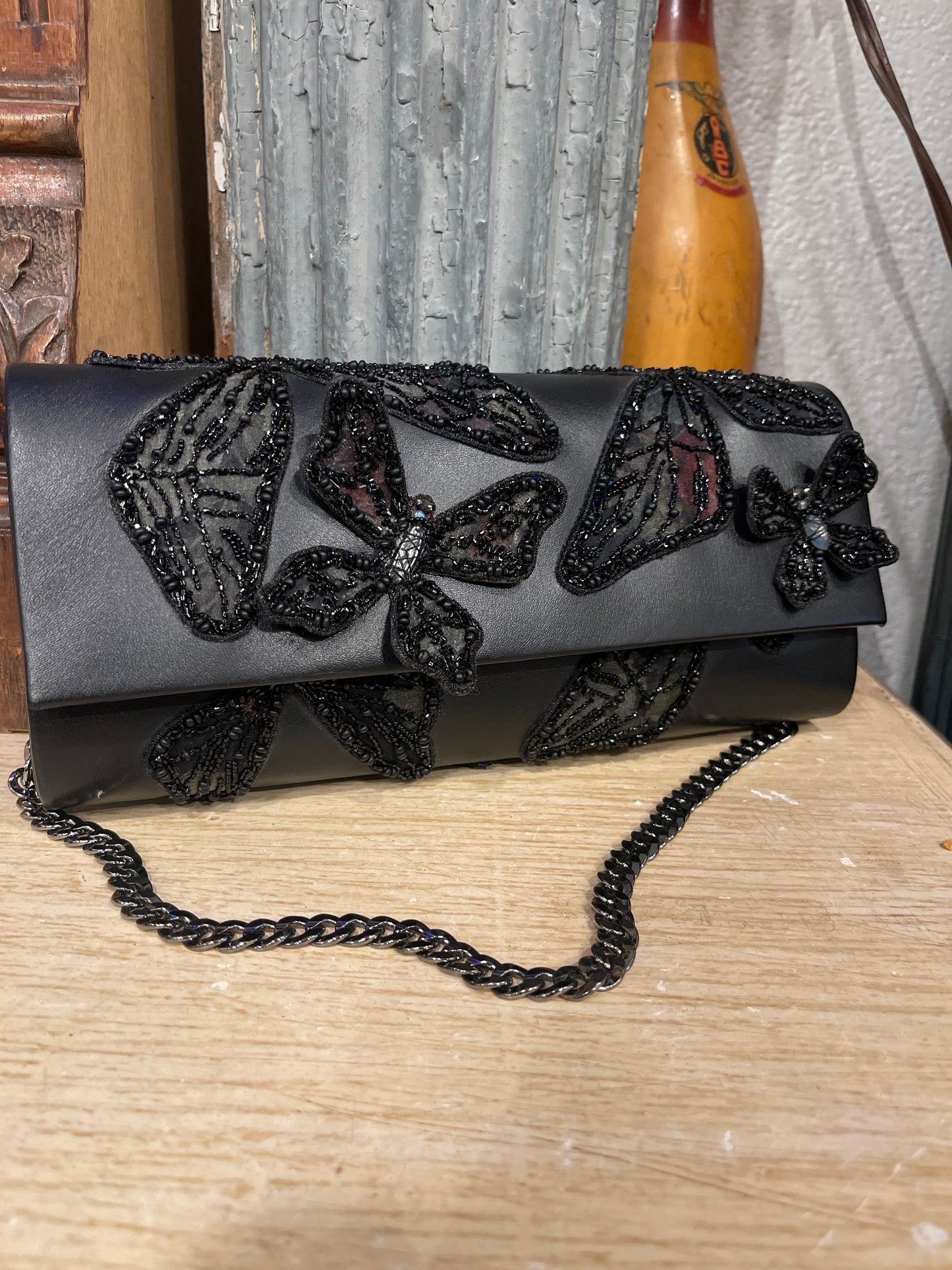 MONARCH CLUTCH BLACK