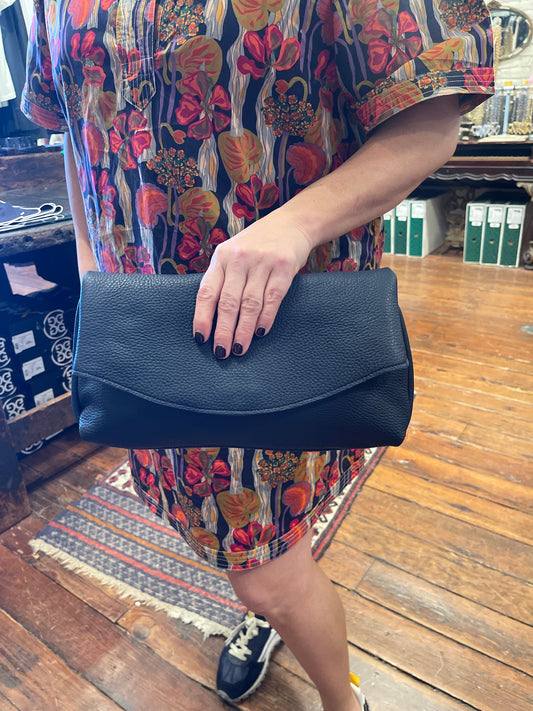 VALENTINA CLUTCH INSIGNIA COWHIDE