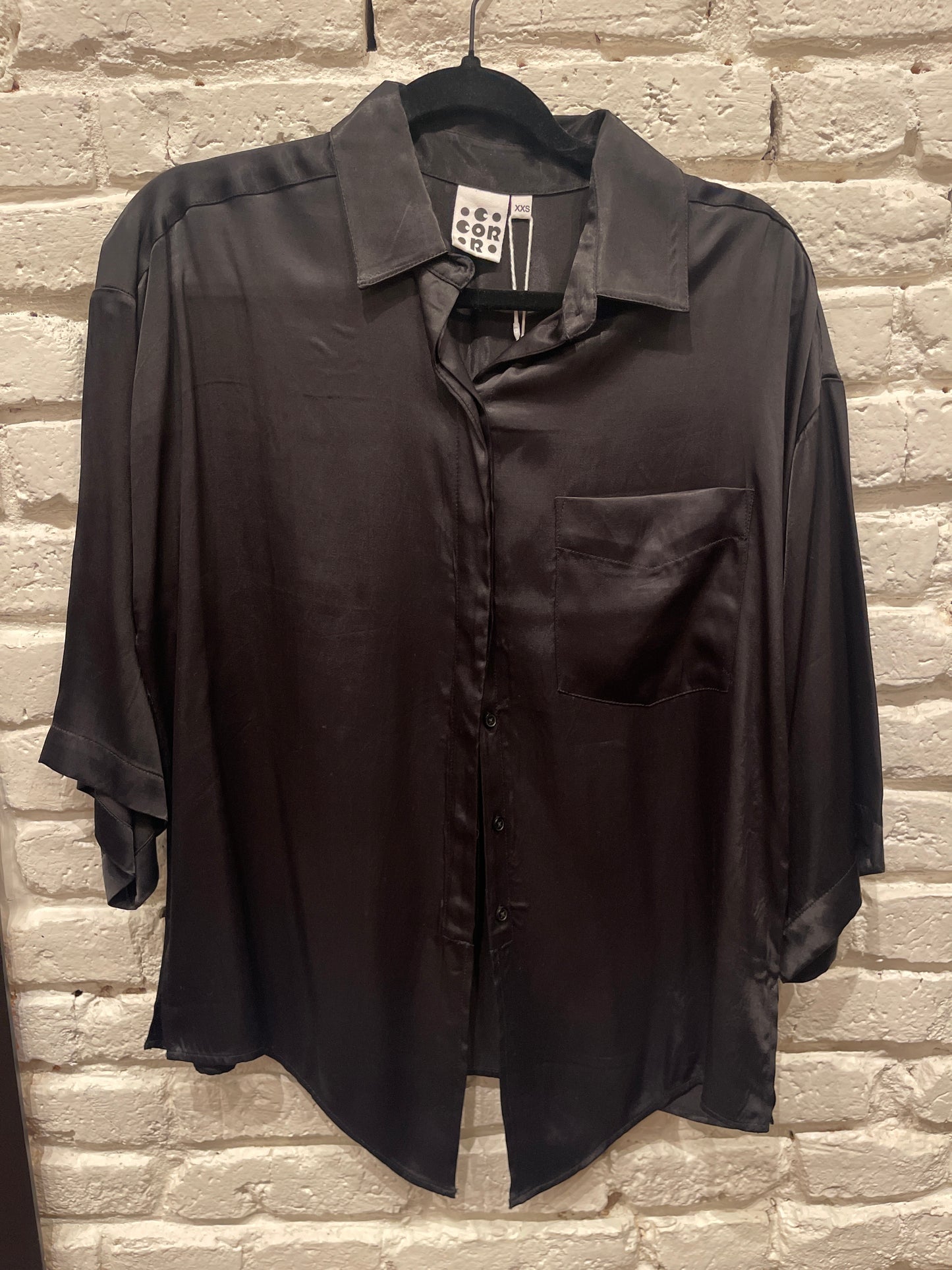 THE GREENWICH SHIRT BLACK