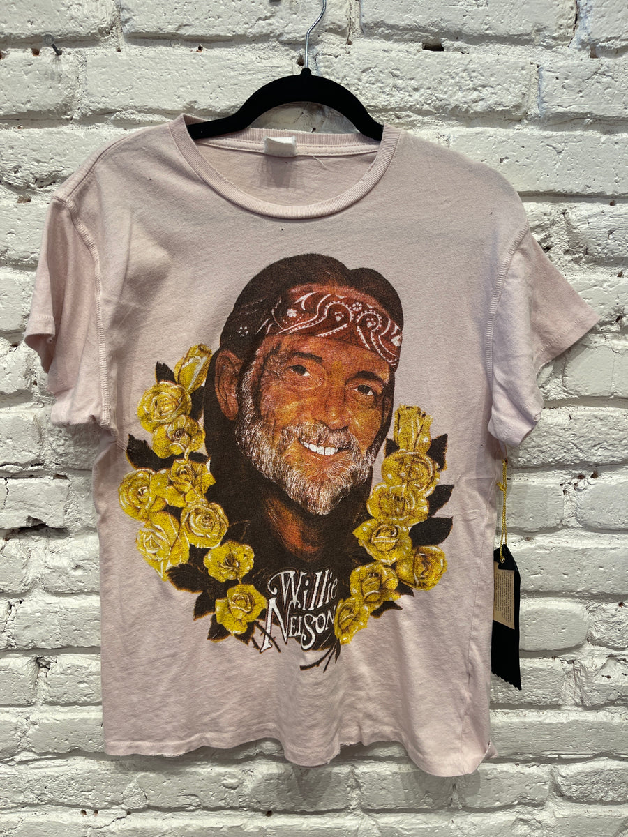 WILLIE NELSON TEE DUSTY PINK