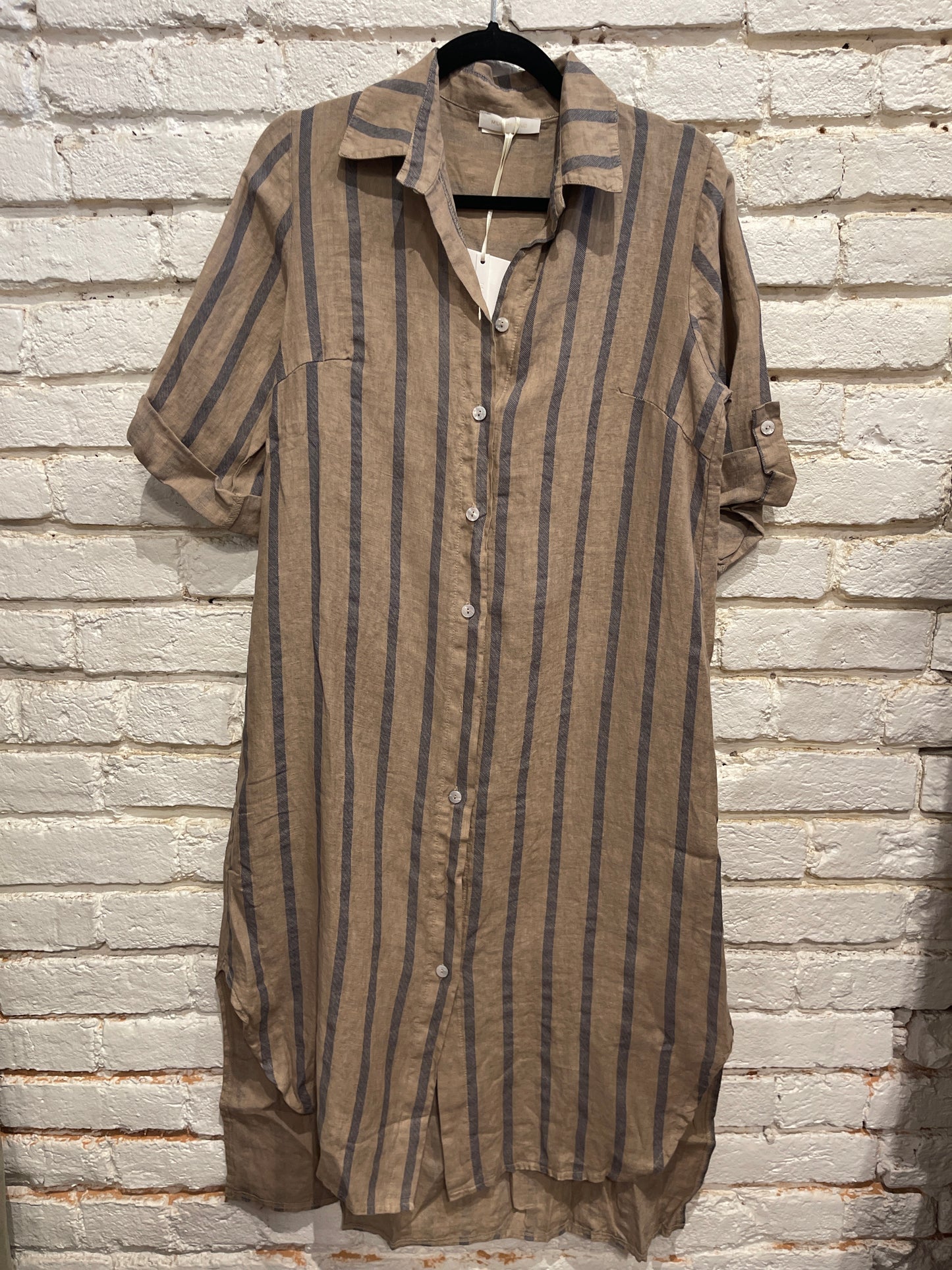 BUTTON DOWN STRIPE