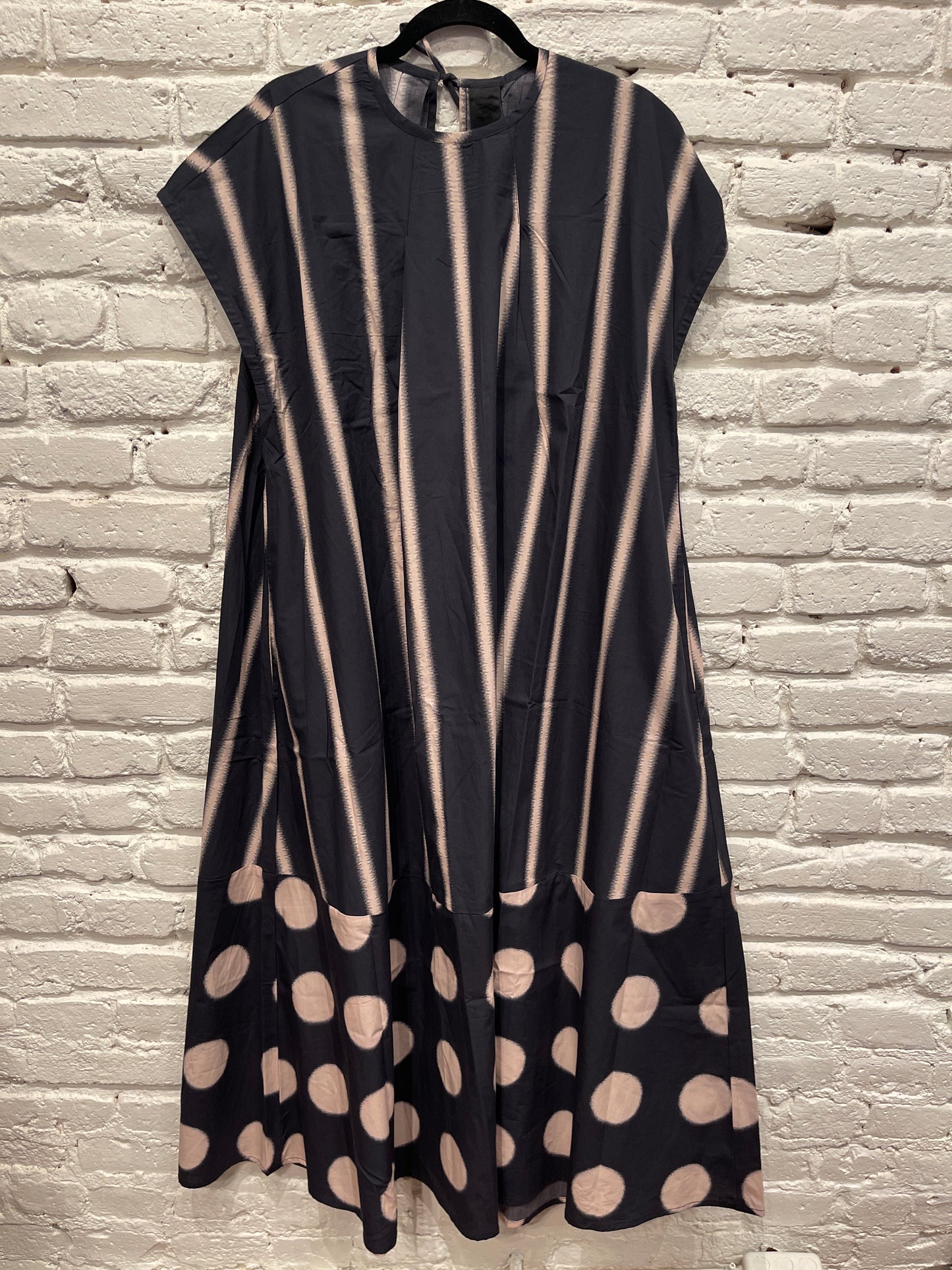 IVY DRESS B704 BLACK