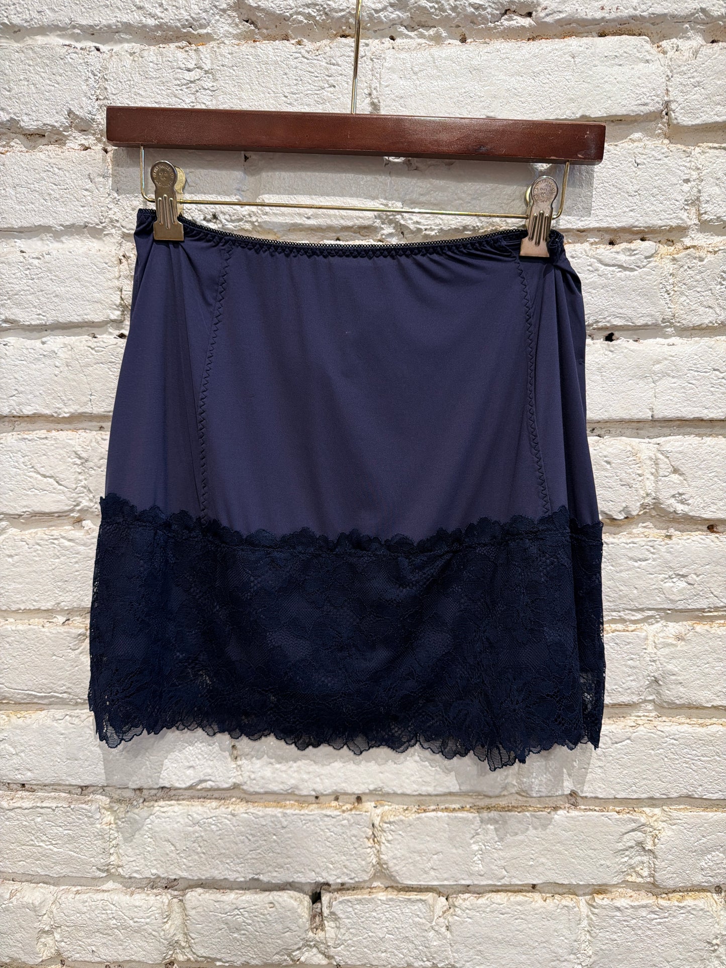 PARTY CRASHERS HALF SLIP / DEEPER IRIS