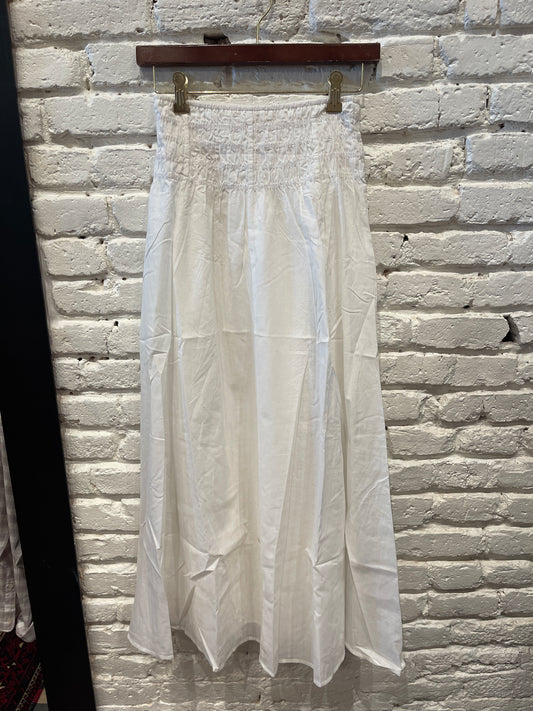 NEW CLASSIC SKIRT WHITE