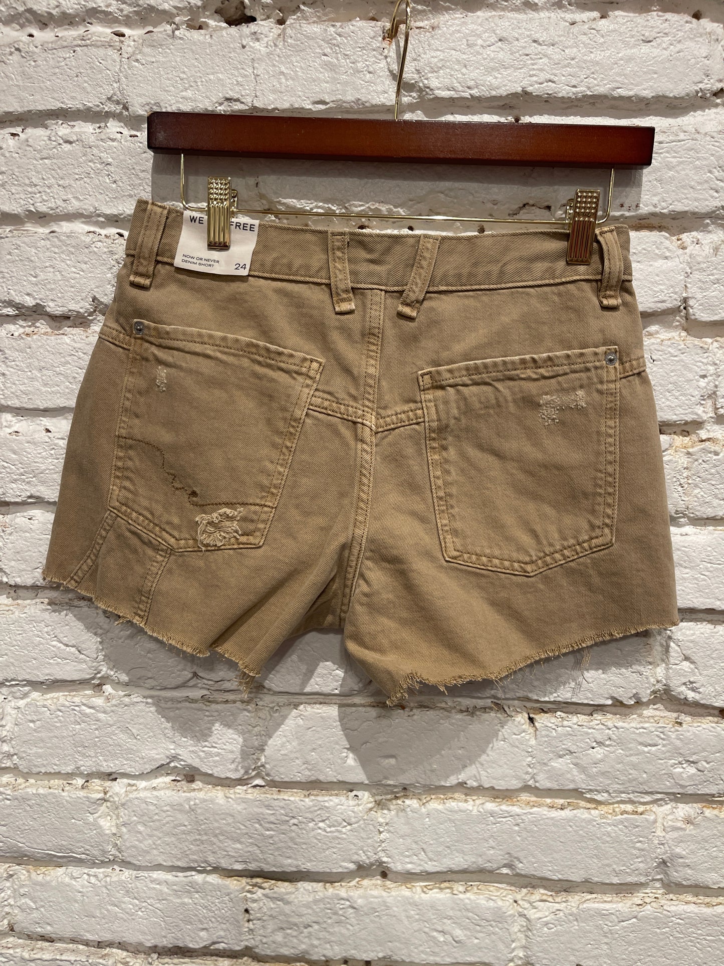NOW OR NEVER DENIM SHORT / OAT LATTE