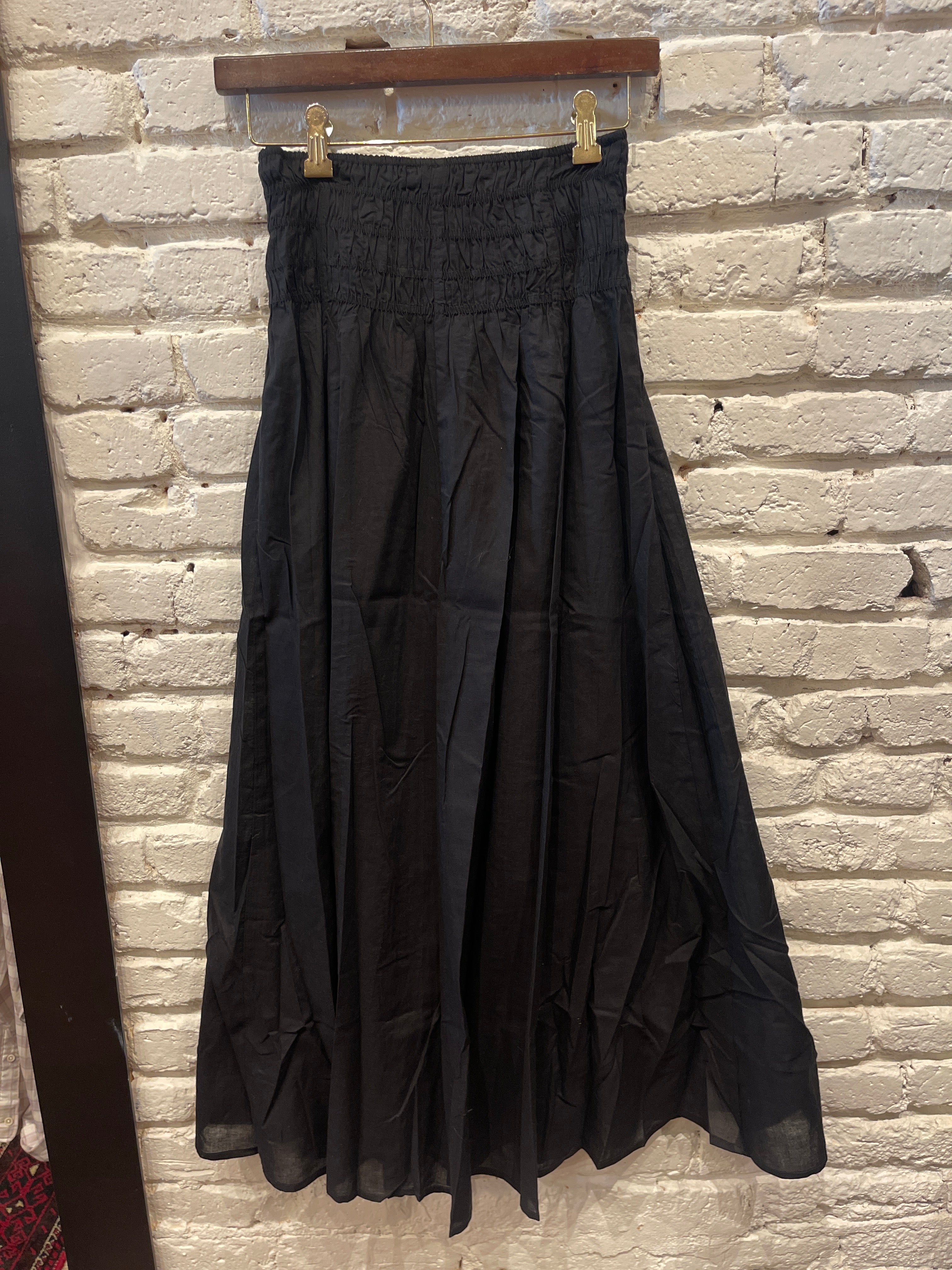 NEW CLASSIC SKIRT BLACK