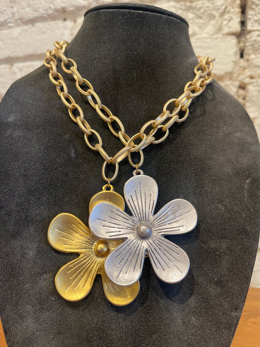 8420FL SOLID FLOWER 20" ETCHED CHAIN