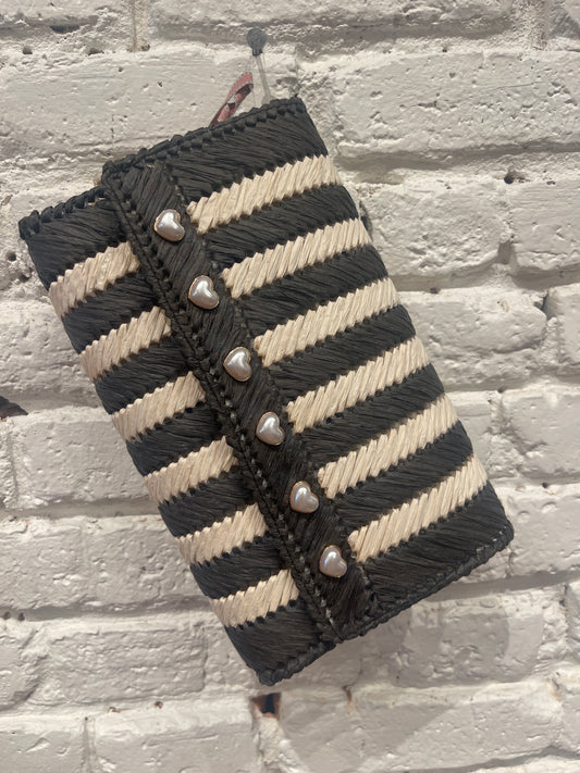 GIZELLE CLUTCH