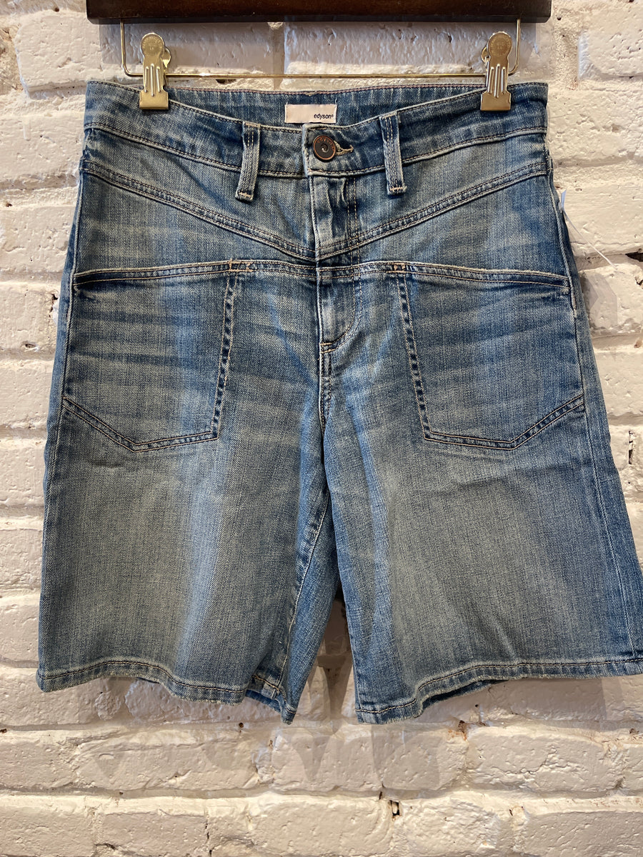 CARY A-LINE SHORT GRAFTON