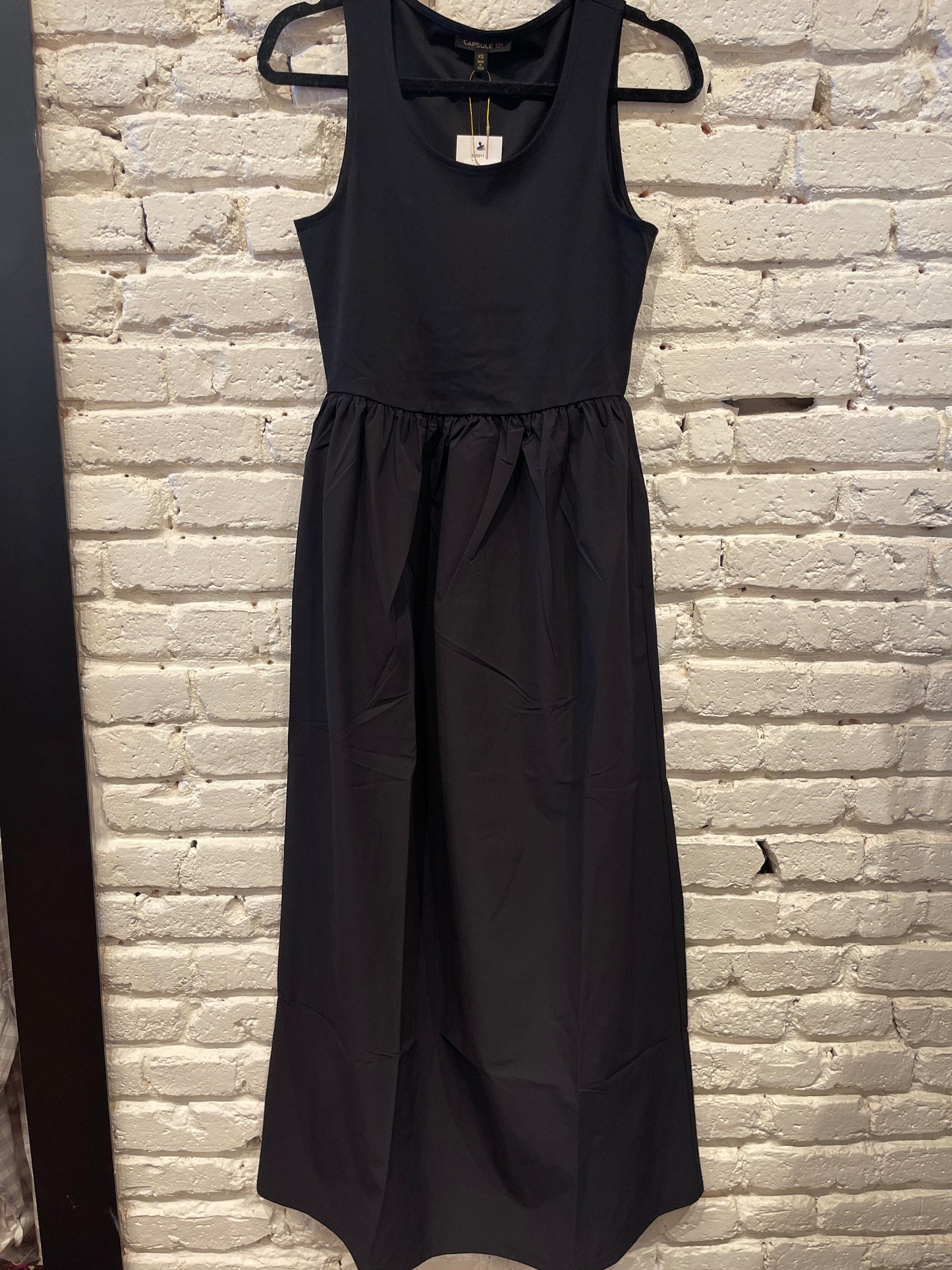 THE SPOT DRESS BLACK