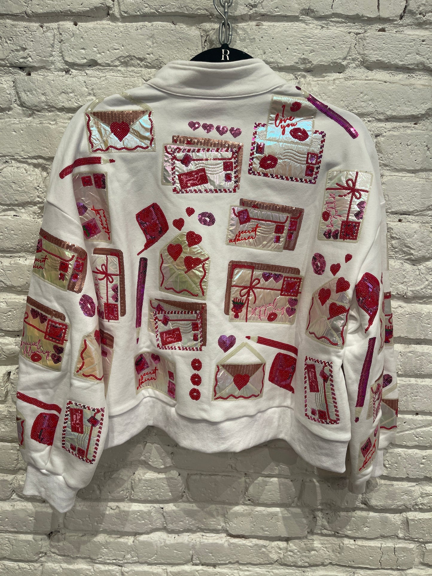 WHITE LOVE LETTERS SWEATSHIRT