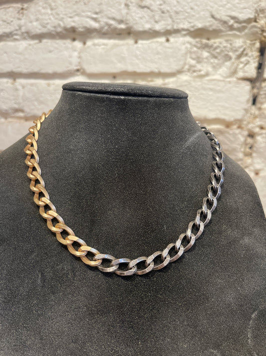 8110L 19" LARGE CURB CHAIN 2 TONE