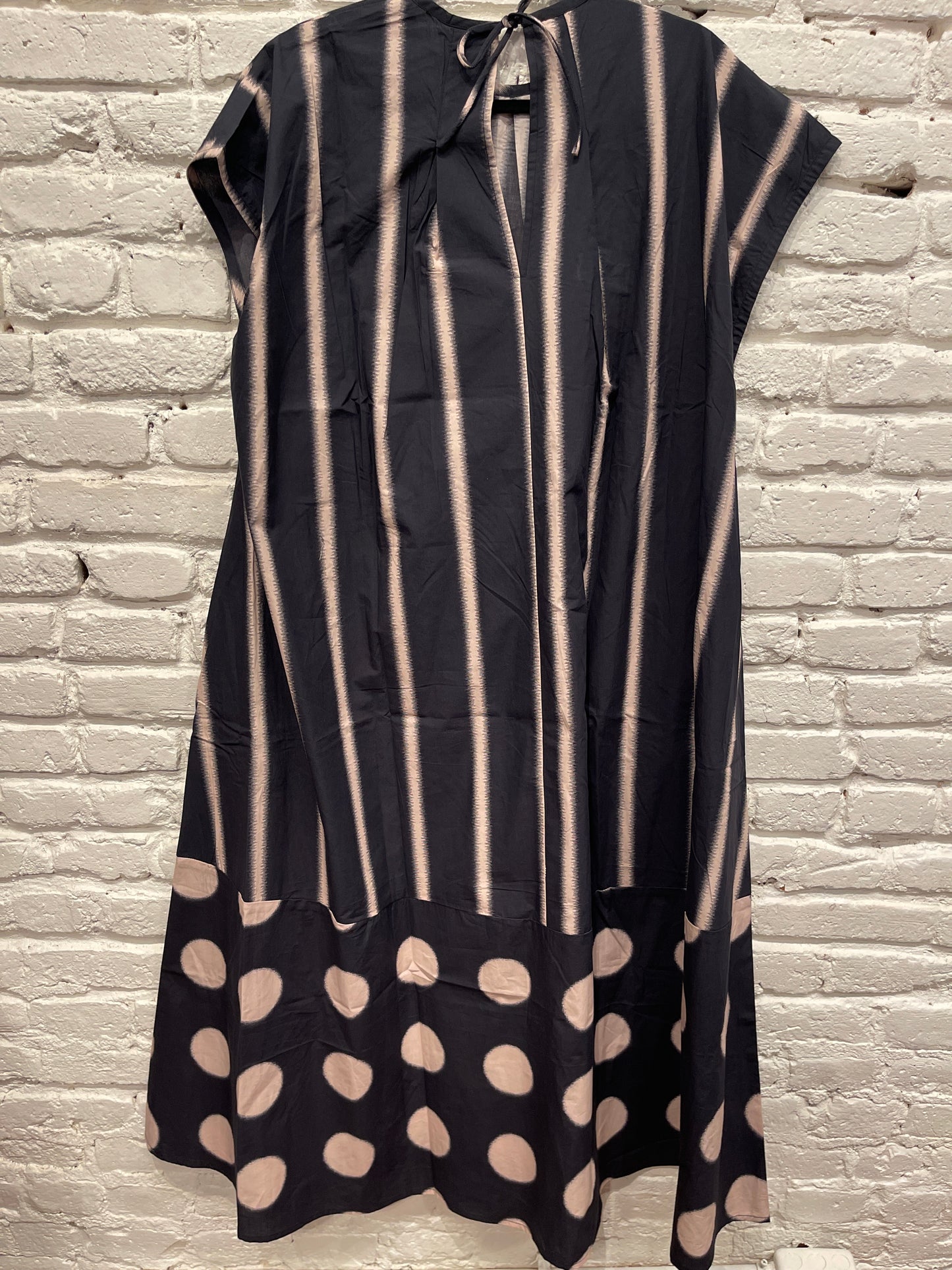 IVY DRESS B704 BLACK