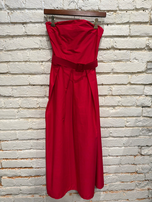STRAPLESS BELTED MIDI DRESS