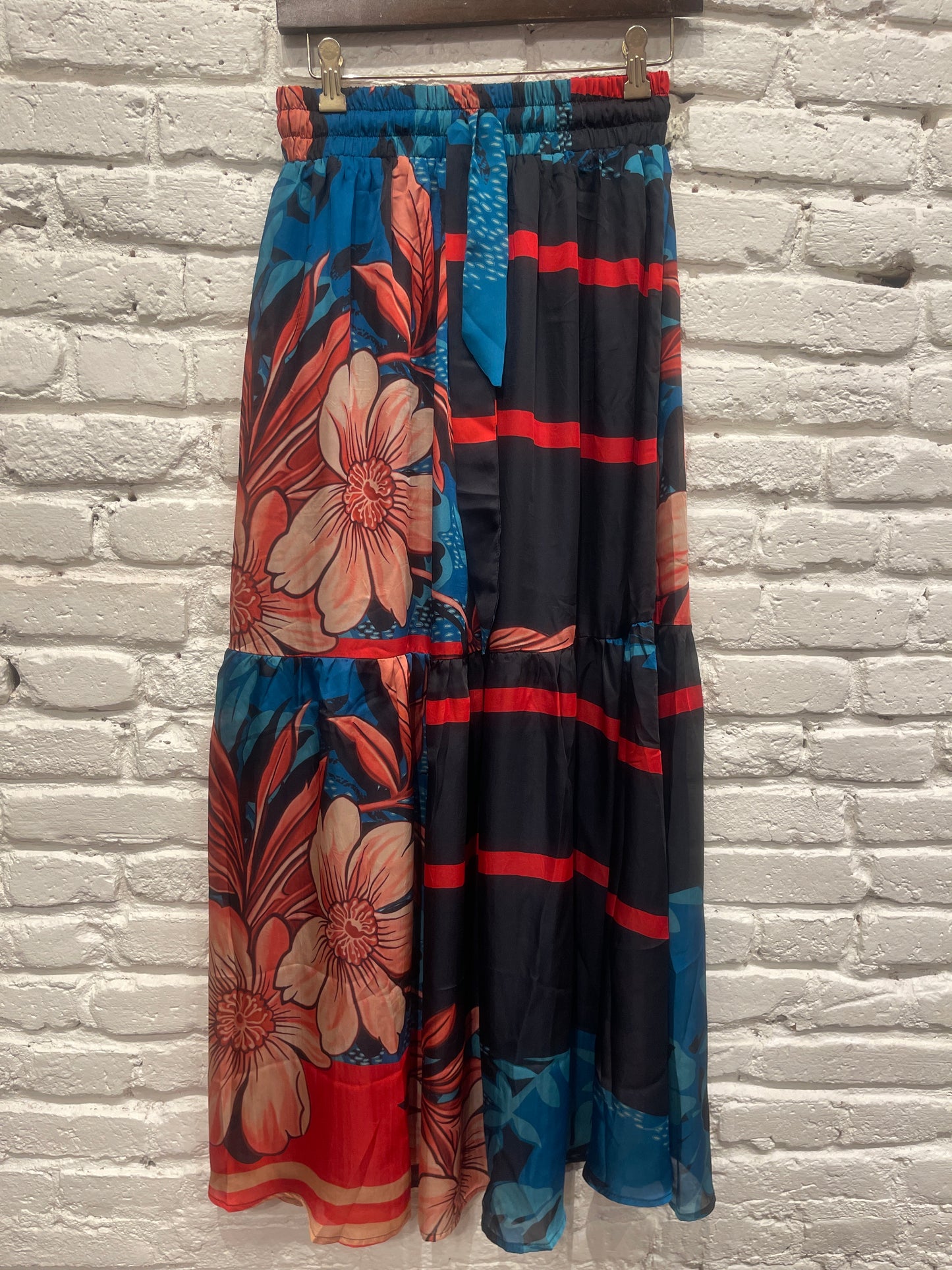 SQUARE SKIRT SKY A036