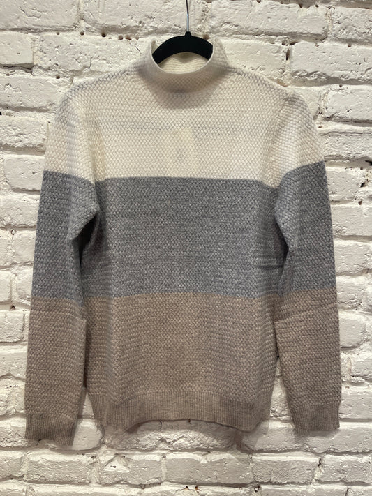 TEXTURED COLORBLOCK FUNNEL